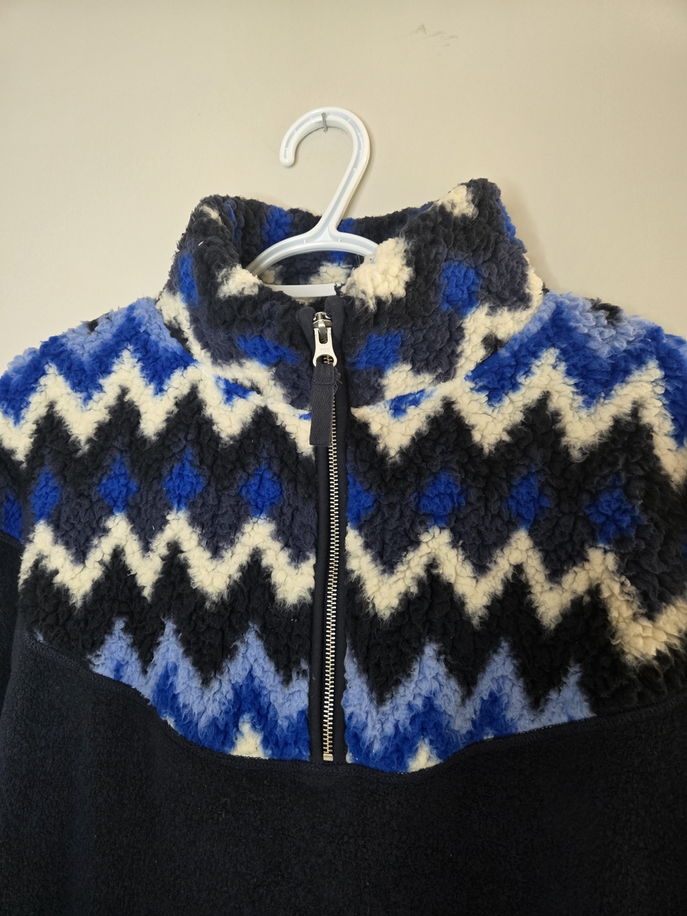 Aerie Hometown Sherpa, Fleece Navy & White Half-Zip Sweater With Chevron Pattern - Picture 3 of 5